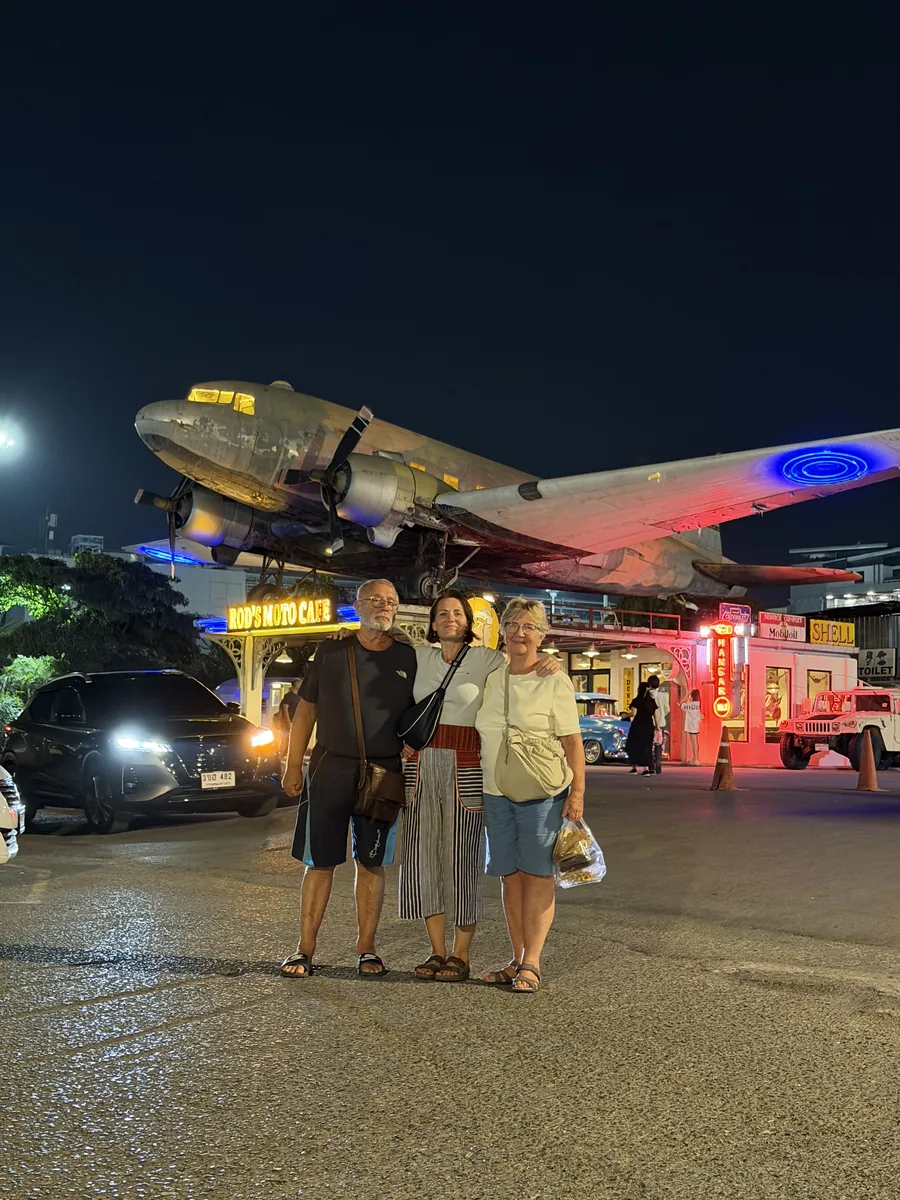 Train Night Market Srinagarindra, Bangkok