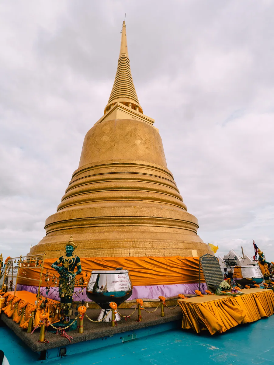 Wat Ratchabophit Sathitmahasimaram Ratchaworawihan, Phra Nakhon